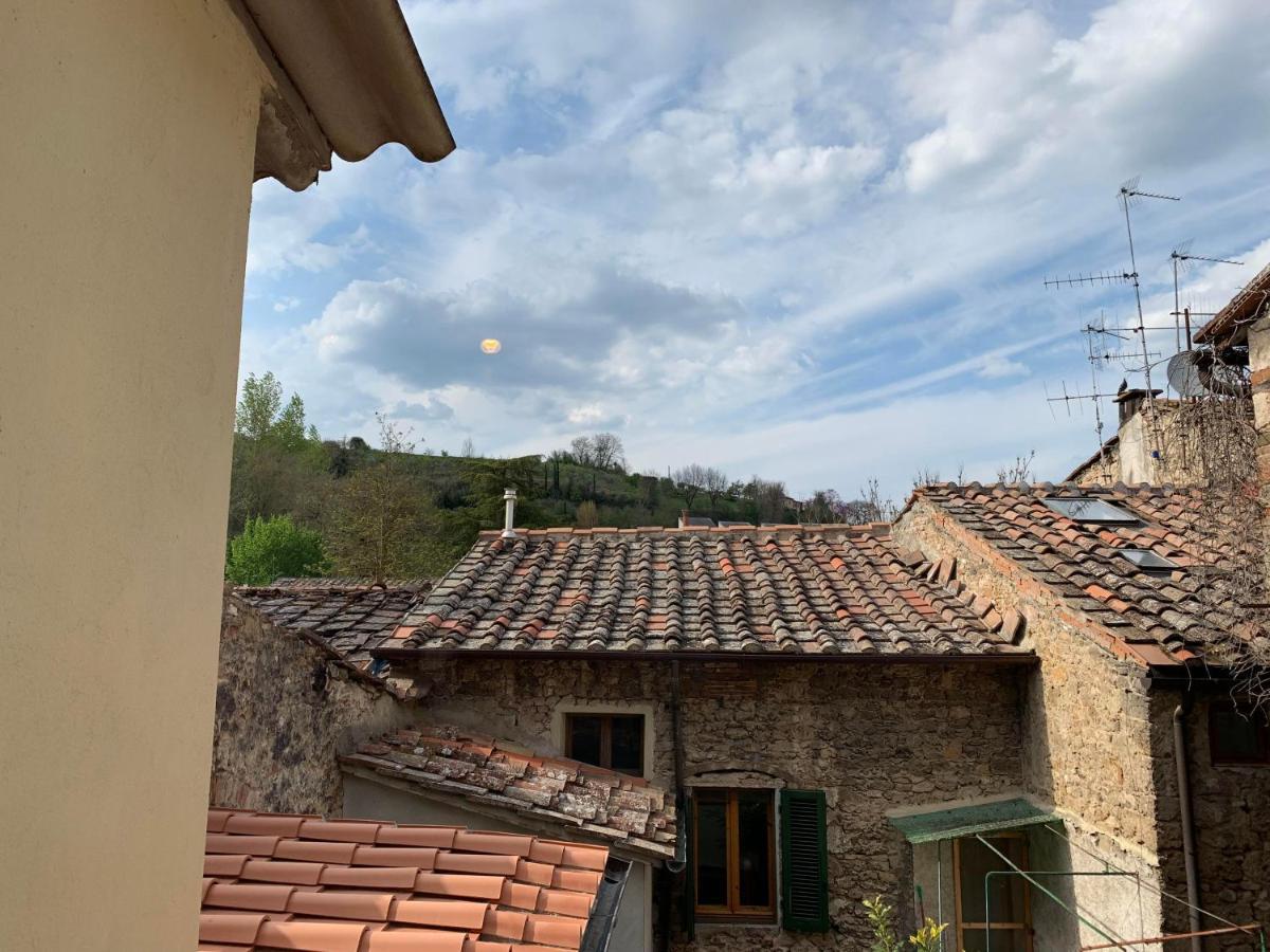 Апартаменты Casa Per La Costa Колле-ди-Валь-д'Эльса Экстерьер фото